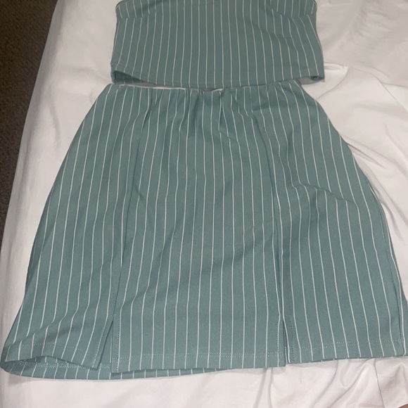 2 PIECE MATCHING SET - Picture 2 of 3